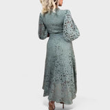 Maja - Čipkasta Obleka z Osvetlitvijo