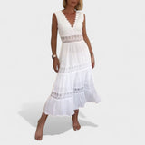 Elena - Elegantna Haljina od Čipke s V-Izrezom