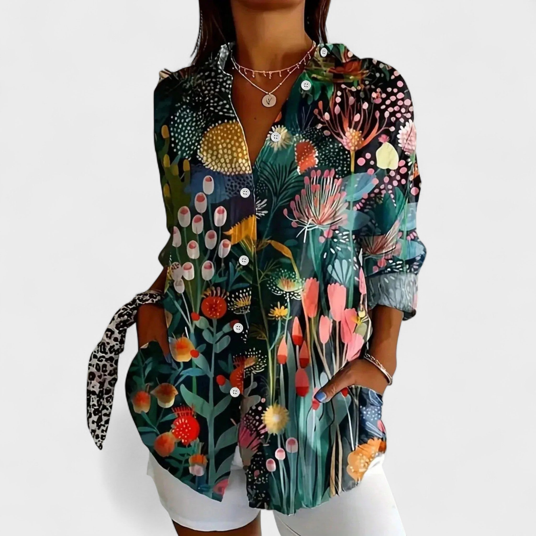 Antonija - Majica s Šarenim Uzorkom