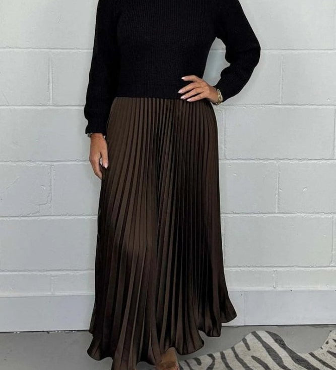 Michelle | Maxikleid z Jerseyjem in nabranim krilom