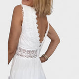 Elena - Elegantna Haljina od Čipke s V-Izrezom