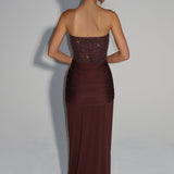 Nomi - Täiuslik Kleit