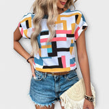 Marijeta – Šarena Bluza u Urbanom Stilu