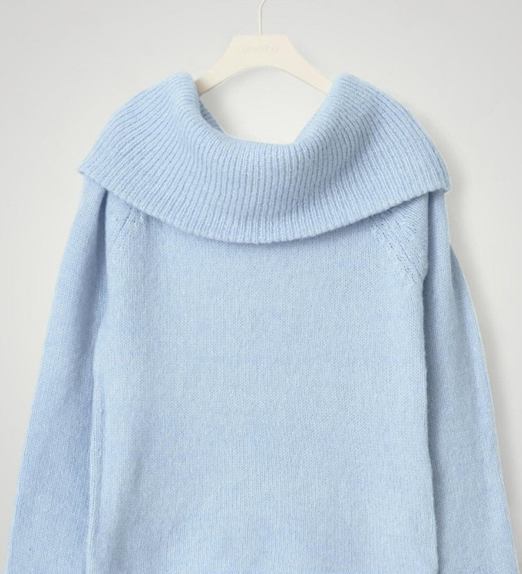 Oda | Eleganten pulover z Off-Shoulder dizajnom