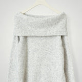 Oda | Eleganten pulover z Off-Shoulder dizajnom