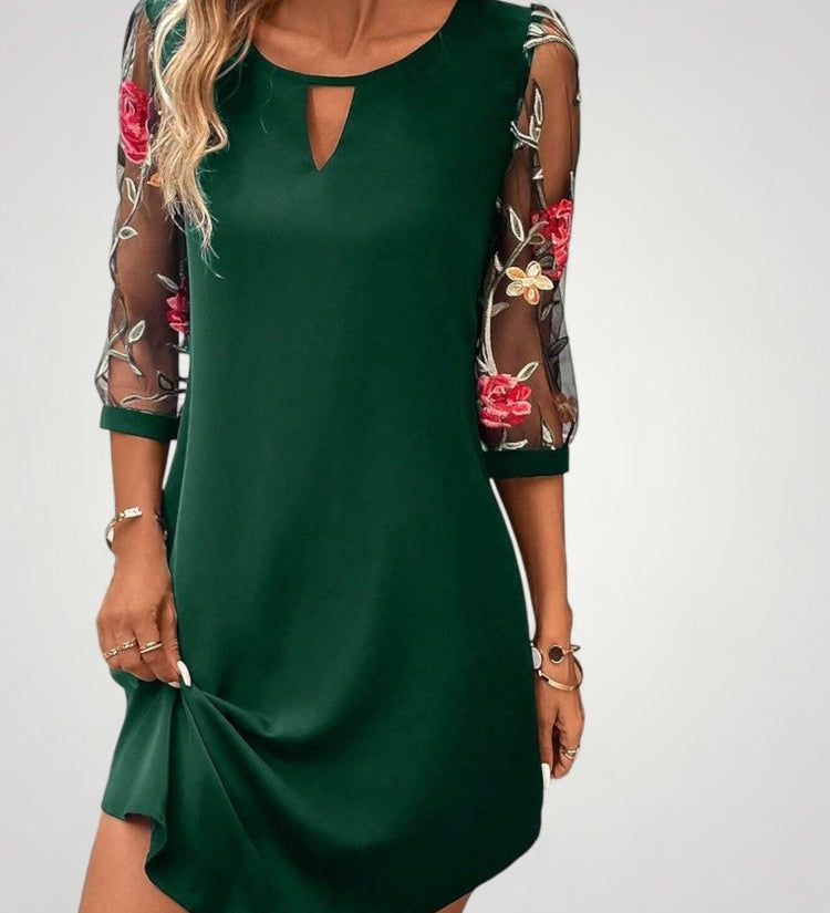 Felina | Elegantna minikleka s prosojnimi rokavi