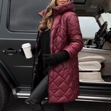 Bogna | Elegantna prešita puhovka s kapuco