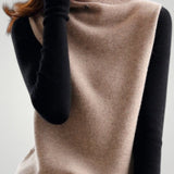 Kreszentia | Retro pulover z visokim ovratnikom in barvnim blokovnim dizajnom za elegantne trenutke