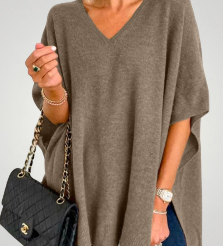 Traudel | Prevelik pončo z V-izrezom za eleganco